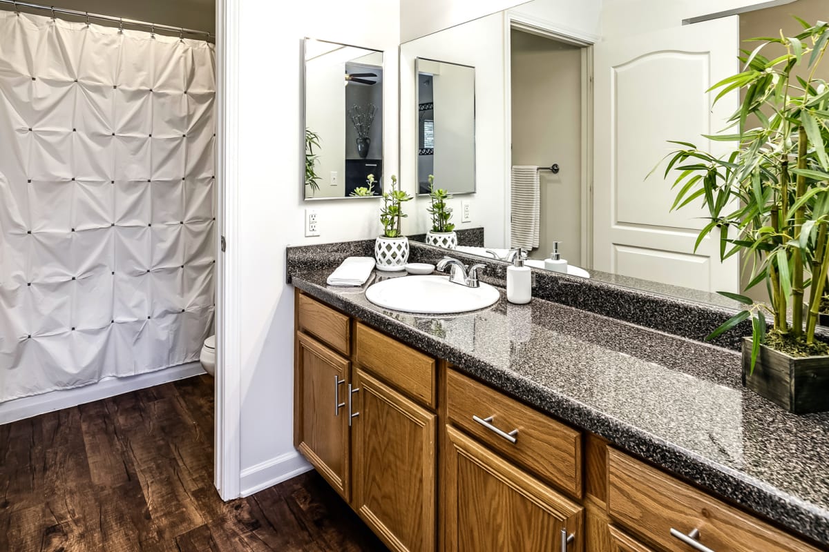 Northwest Omaha Apartments The Larimore Photo Gallery